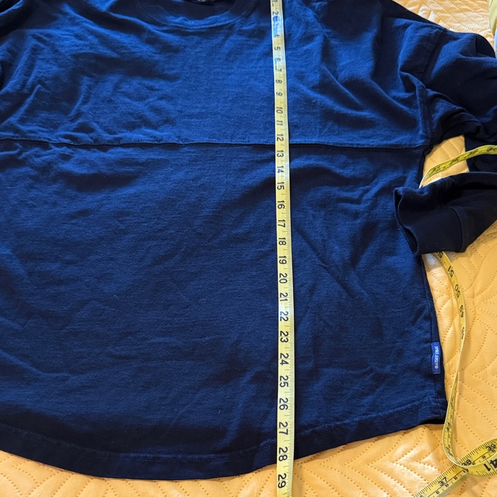 Norwegian, cruise line  Navy Crewneck lightweight  Sweatshirt - Picture 4 of 6